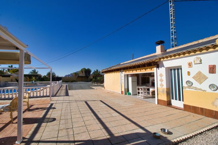 Image No.10-4 Bed Country Property for sale