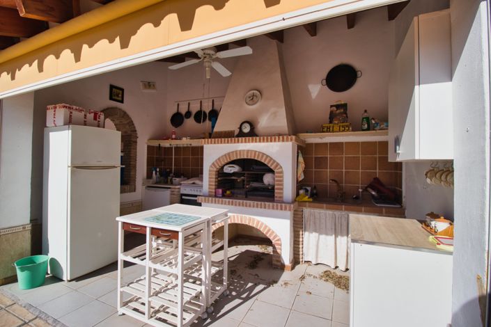 Image No.37-4 Bed Country Property for sale