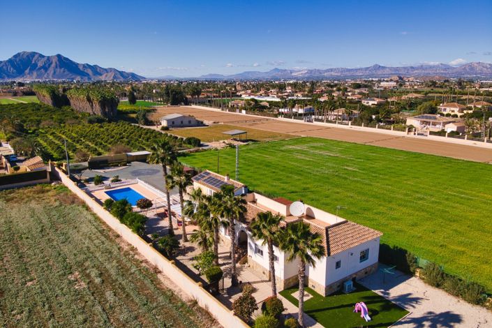 Image No.4-4 Bed Country Property for sale