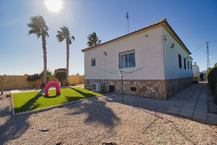 Image No.46-4 Bed Country Property for sale