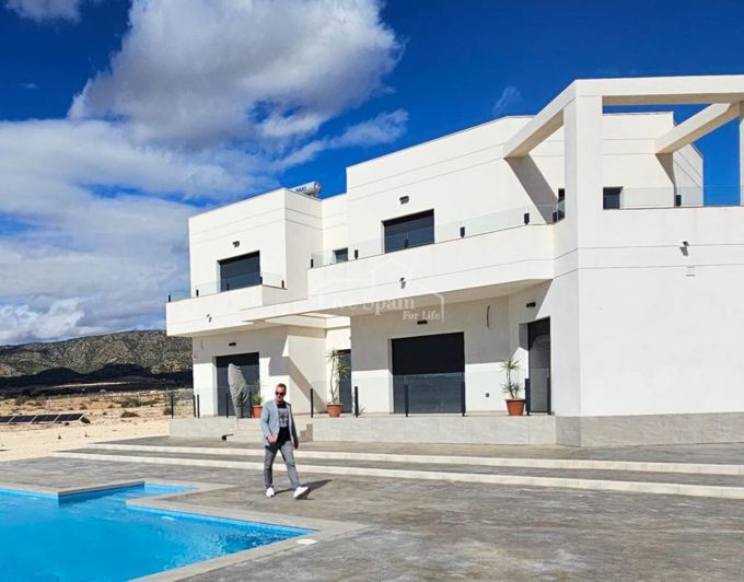 Image No.1-6 Bed Country Property for sale