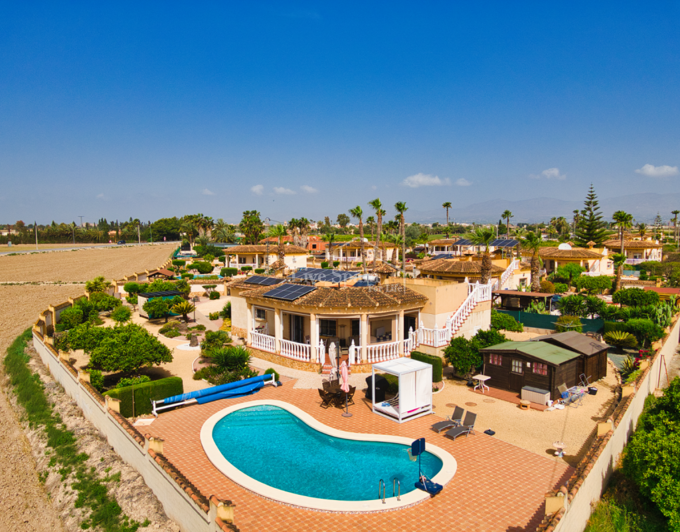 Image No.1-3 Bed Country Property for sale