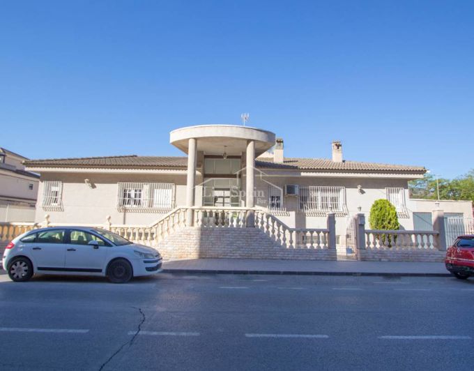 Image No.1-Maison de ville de 5 chambres à vendre à Alicante City