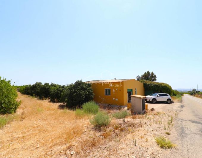 Image No.1-3 Bed Country Property for sale