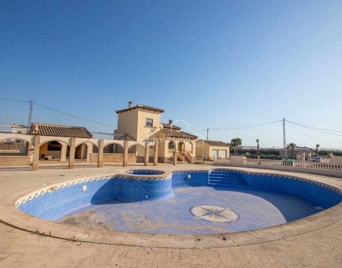 Image No.1-5 Bed Country Property for sale