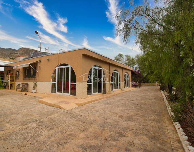 Image No.1-5 Bed Country Property for sale