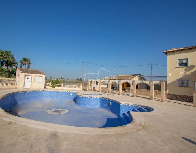 Image No.1-5 Bed Country Property for sale