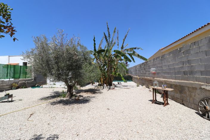 Image No.34-3 Bed Country Property for sale