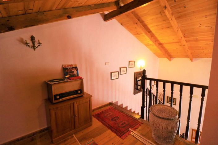 Image No.9-3 Bed Country Property for sale