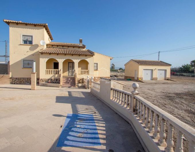 Image No.1-5 Bed Country Property for sale