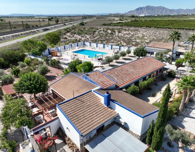 Image No.1-6 Bed Country Property for sale