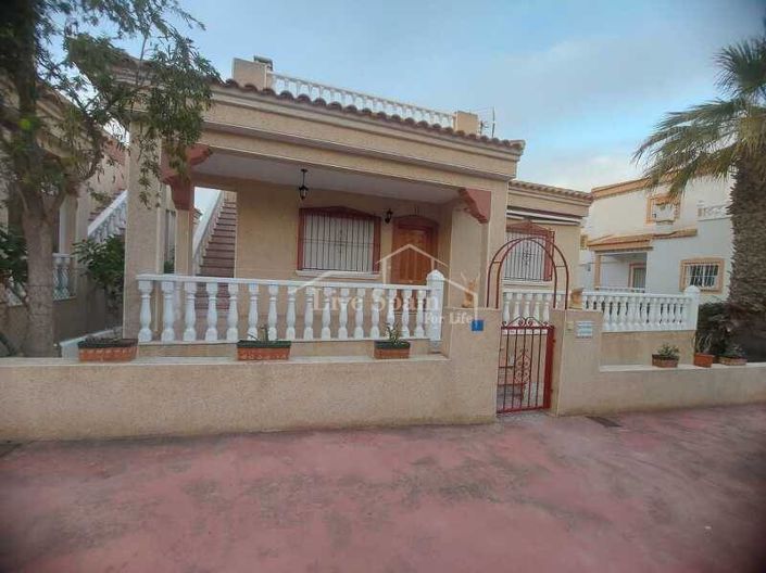Image No.1-3 Bed Property for sale