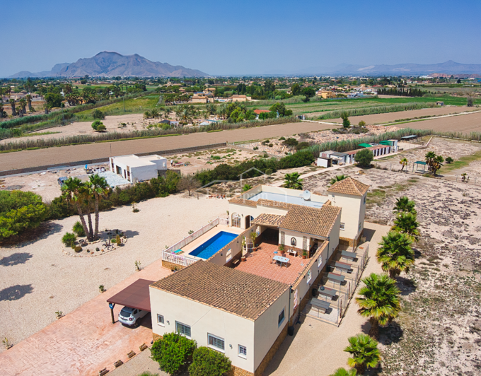 Image No.5-5 Bed Country Property for sale