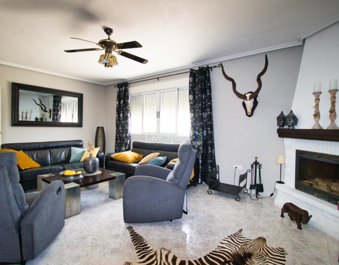 Image No.10-5 Bed Country Property for sale