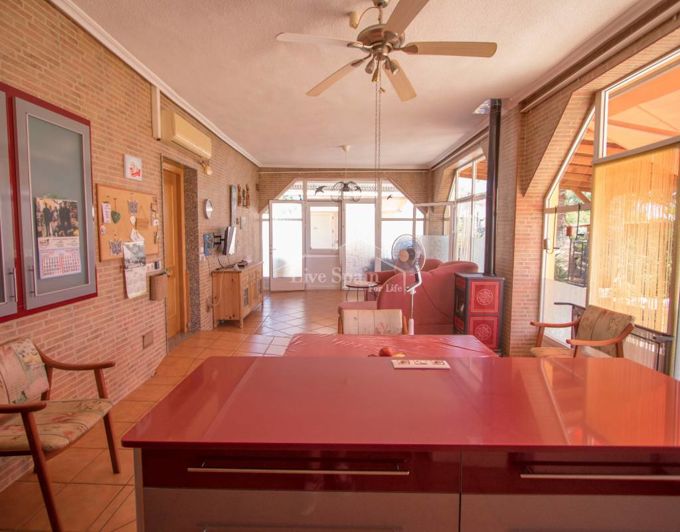 Image No.9-4 Bed Country Property for sale