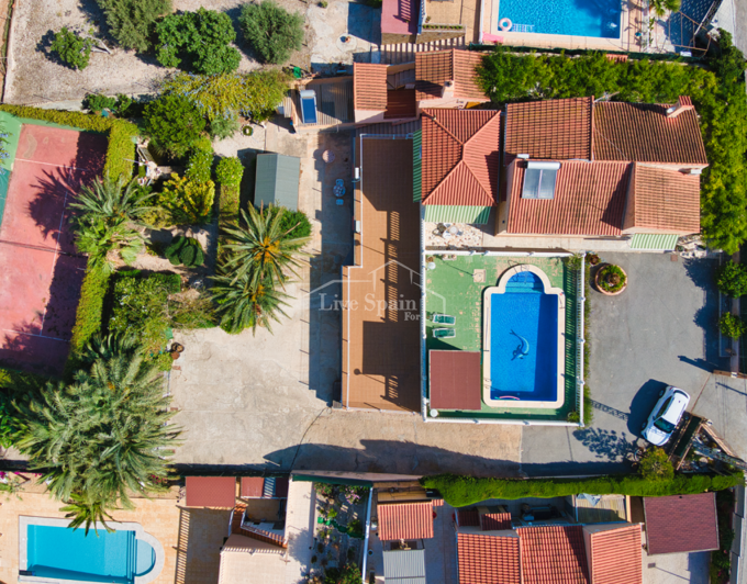 Image No.3-5 Bed Country Property for sale