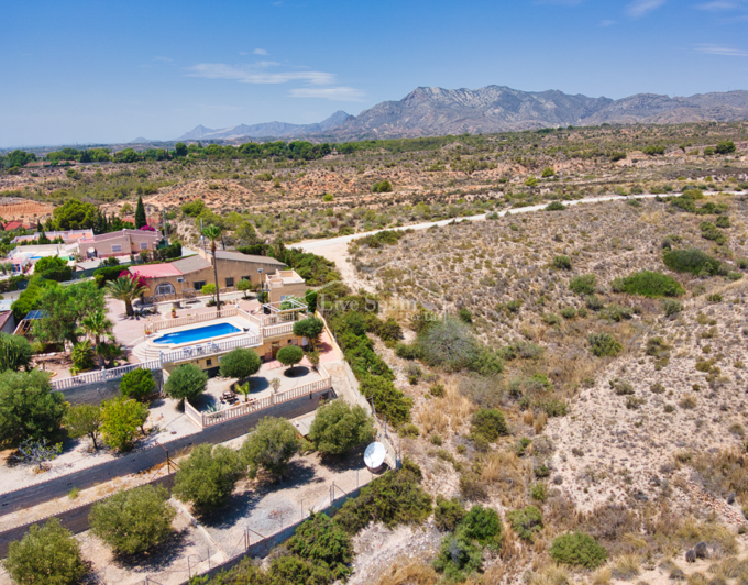 Image No.4-5 Bed Country Property for sale