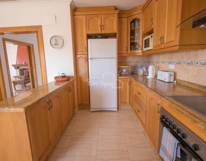 Image No.9-5 Bed Country Property for sale