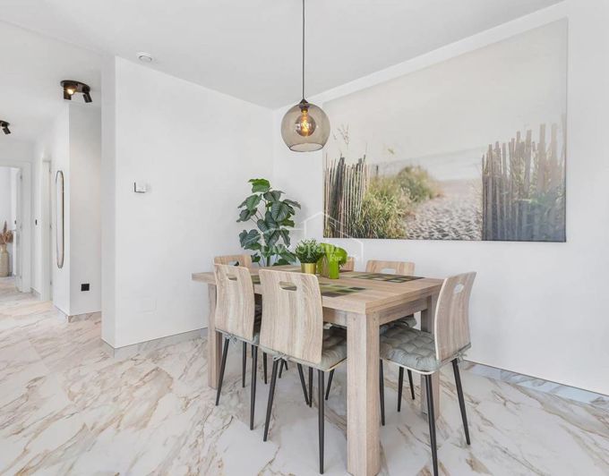 Image No.10-3 Bed Apartment for sale