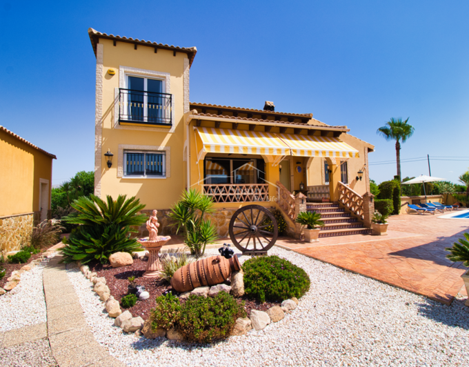 Image No.5-4 Bed Country Property for sale