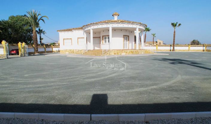 Image No.5-3 Bed Country Property for sale