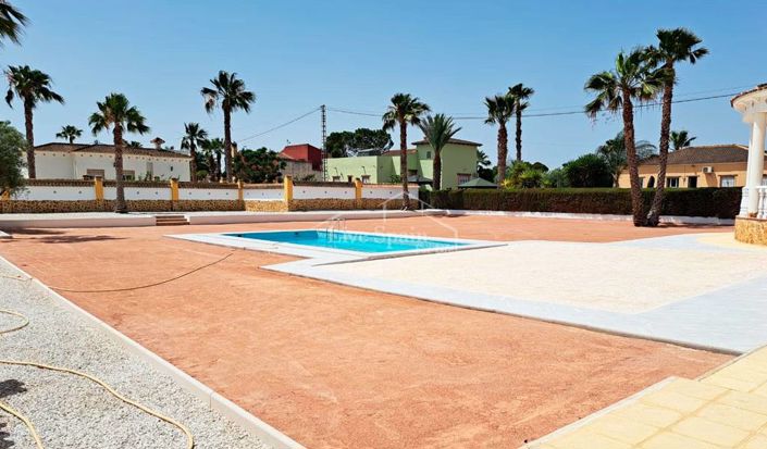 Image No.10-3 Bed Country Property for sale