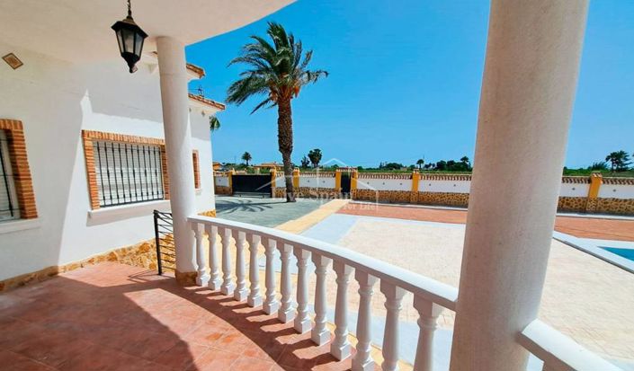 Image No.4-3 Bed Country Property for sale