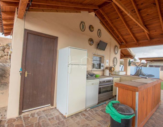 Image No.6-3 Bed House for sale