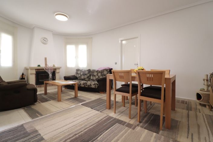 Image No.3-Propriété de 3 chambres à vendre à Benijofar