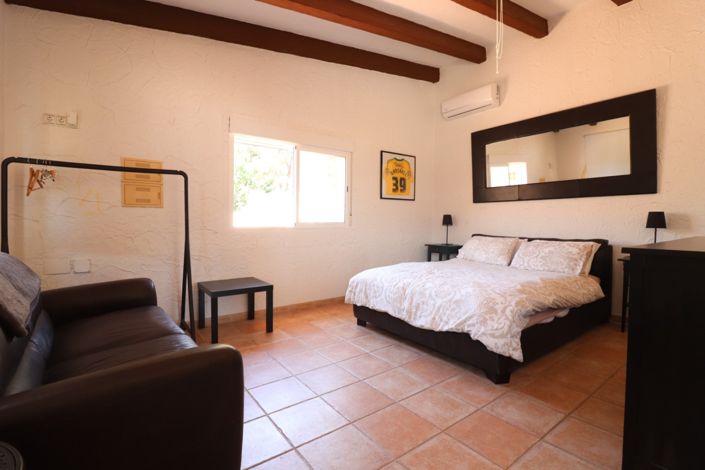 Image No.30-6 Bed Country Property for sale