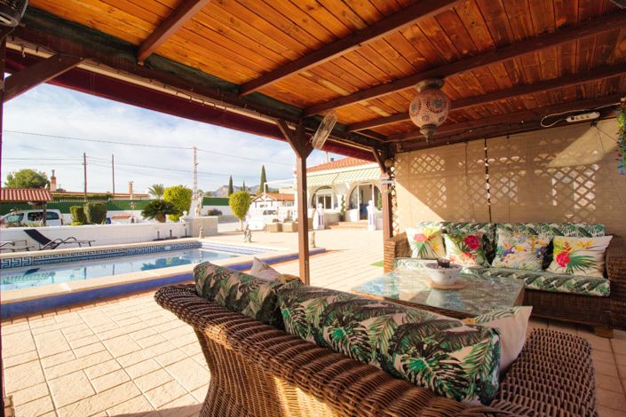 Image No.43-3 Bed Country Property for sale