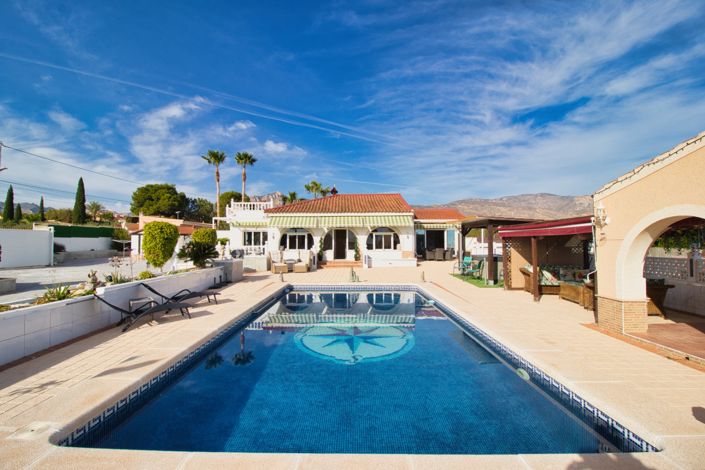 Image No.5-3 Bed Country Property for sale