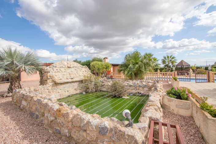 Image No.29-4 Bed Country Property for sale