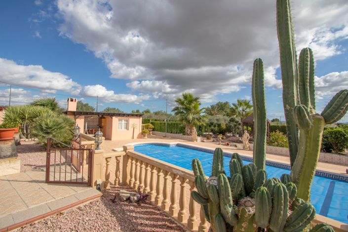 Image No.34-4 Bed Country Property for sale