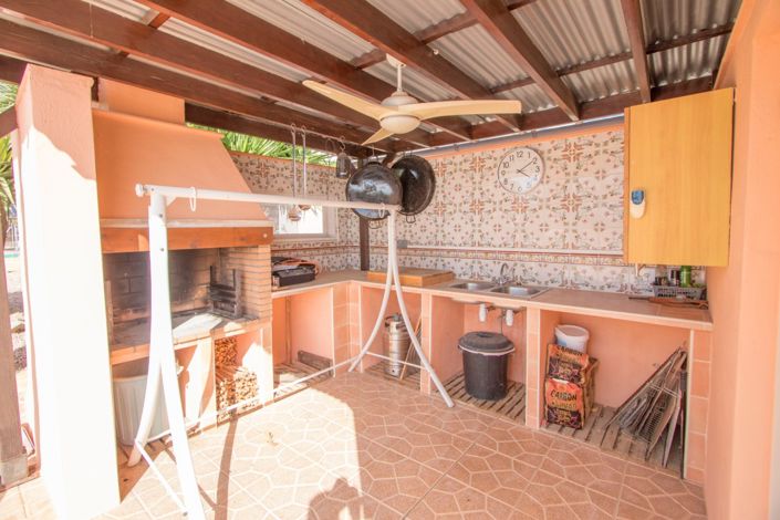 Image No.37-4 Bed Country Property for sale