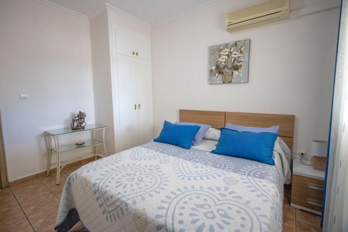 Image No.19-4 Bed Country Property for sale