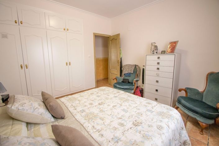 Image No.21-4 Bed Country Property for sale