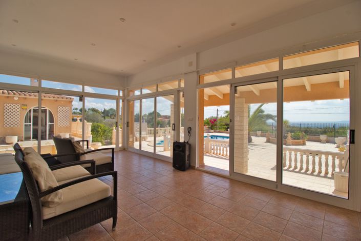 Image No.6-3 Bed Country Property for sale