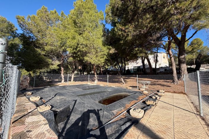 Image No.34-3 Bed Country Property for sale