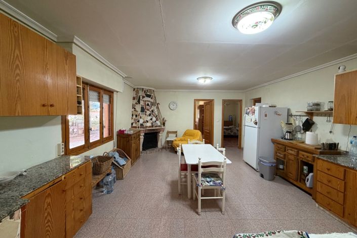 Image No.47-3 Bed Country Property for sale