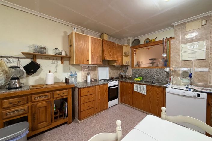 Image No.6-3 Bed Country Property for sale