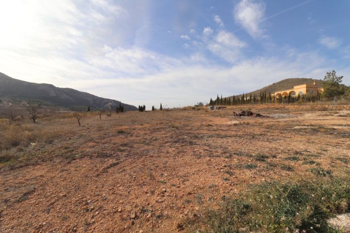 Image No.17-4 Bed Country Property for sale