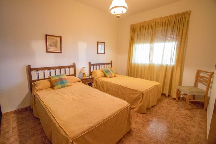 Image No.21-4 Bed Country Property for sale