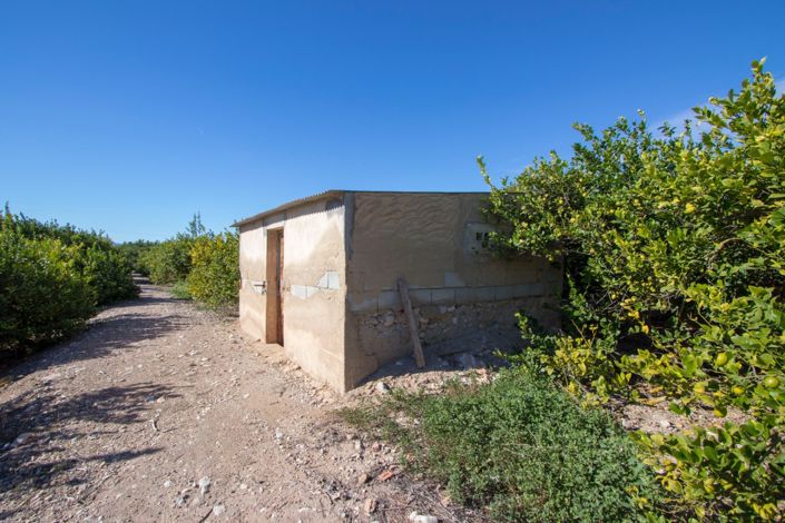 Image No.27-4 Bed Country Property for sale