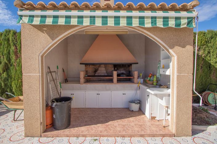 Image No.36-4 Bed Country Property for sale