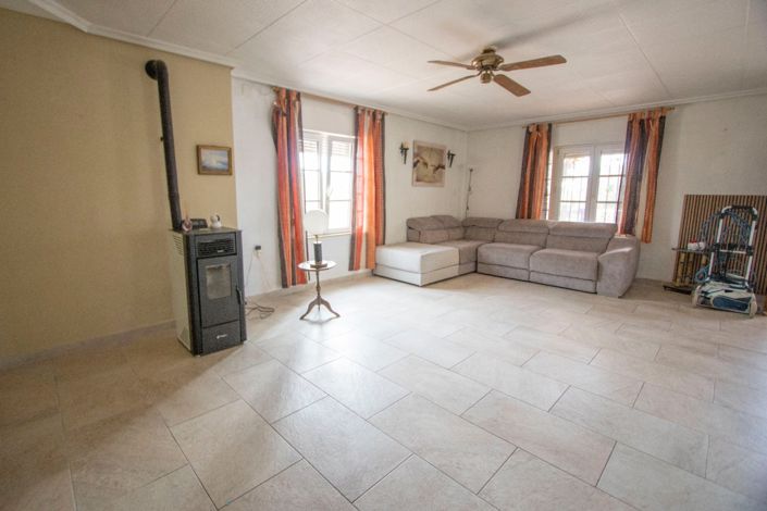 Image No.13-7 Bed Country Property for sale