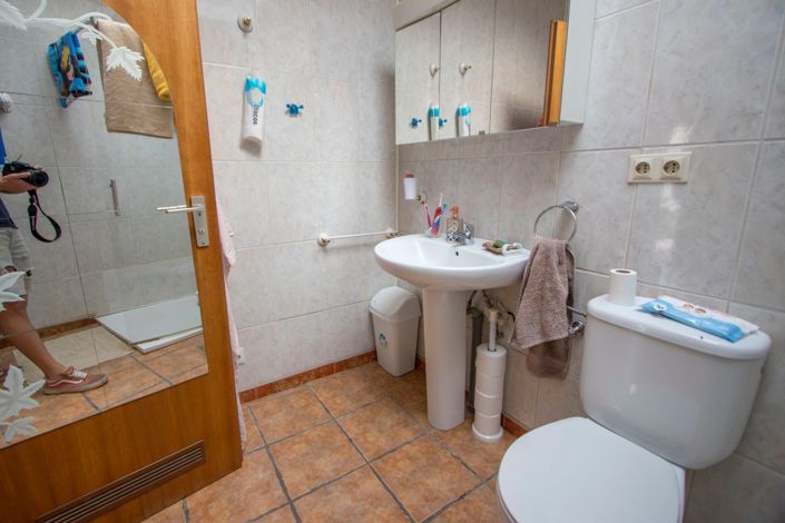 Image No.28-7 Bed Country Property for sale