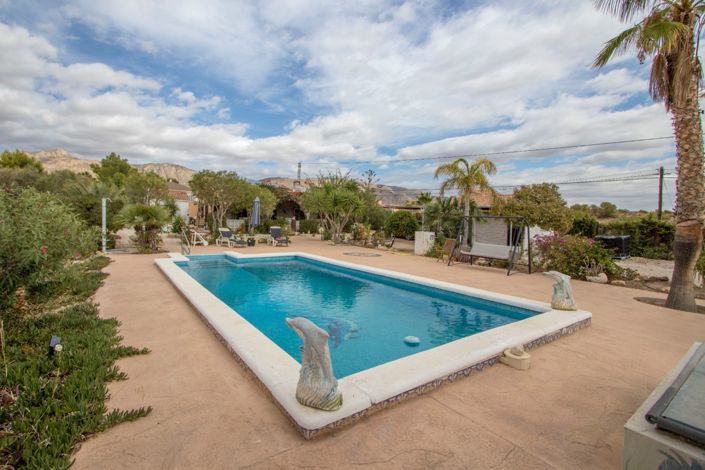 Image No.3-7 Bed Country Property for sale