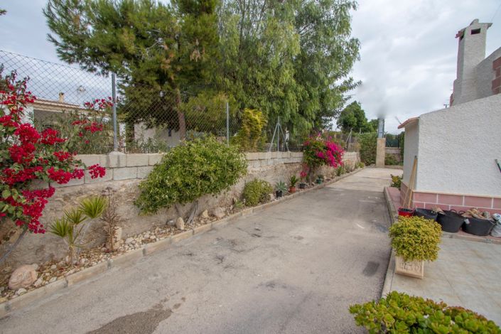 Image No.12-4 Bed Country Property for sale