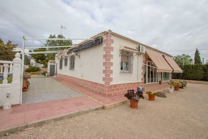 Image No.7-4 Bed Country Property for sale